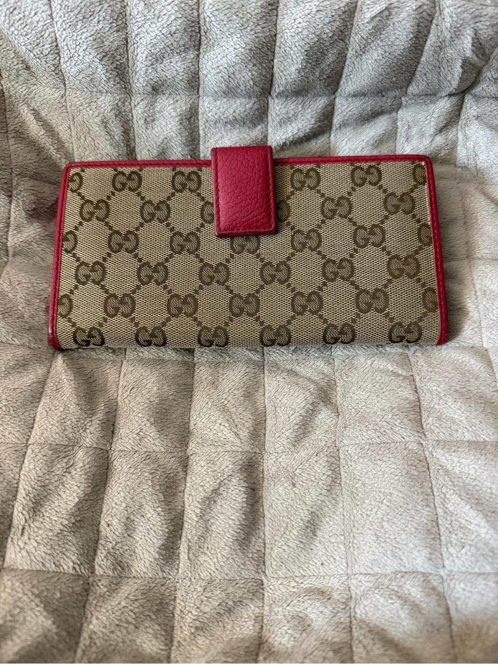 GUCCI Beige & Brown Monogram Continental Wallet with Red Leather Interior & Trim